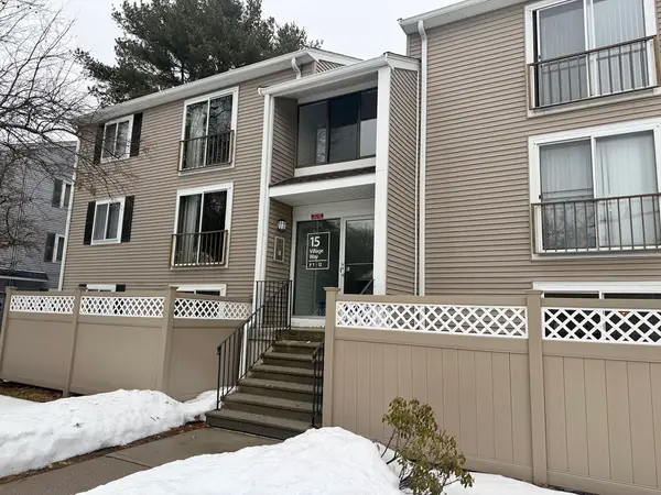 15 Village Way #8, Natick, MA 01760