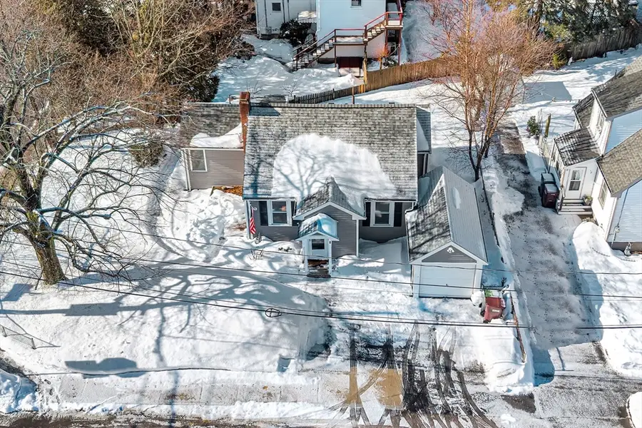 8 Sumner St, Dedham, MA 02026 - #2