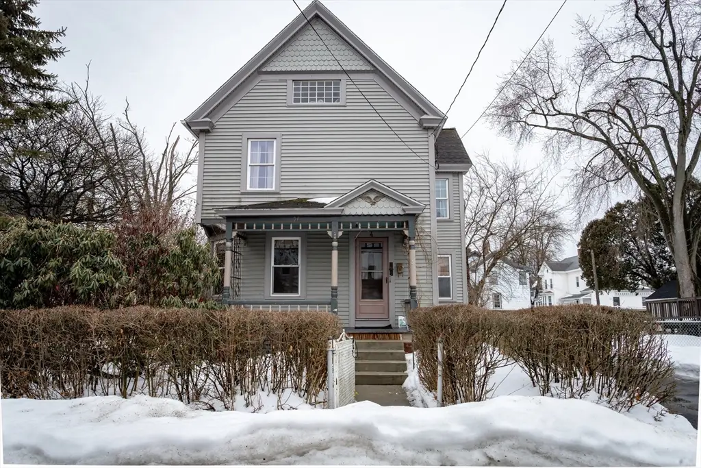 4 Belmont Street, Westfield, MA 01085 - #1