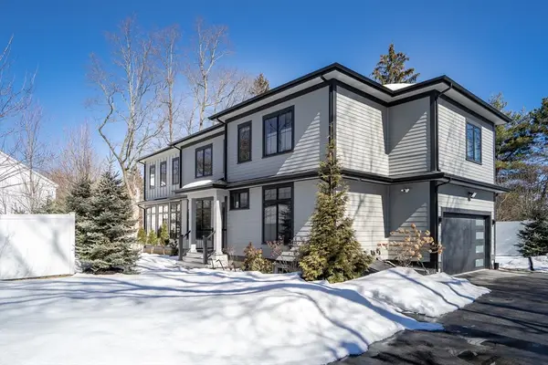 32 Lantern Lane, Wellesley, MA 02481