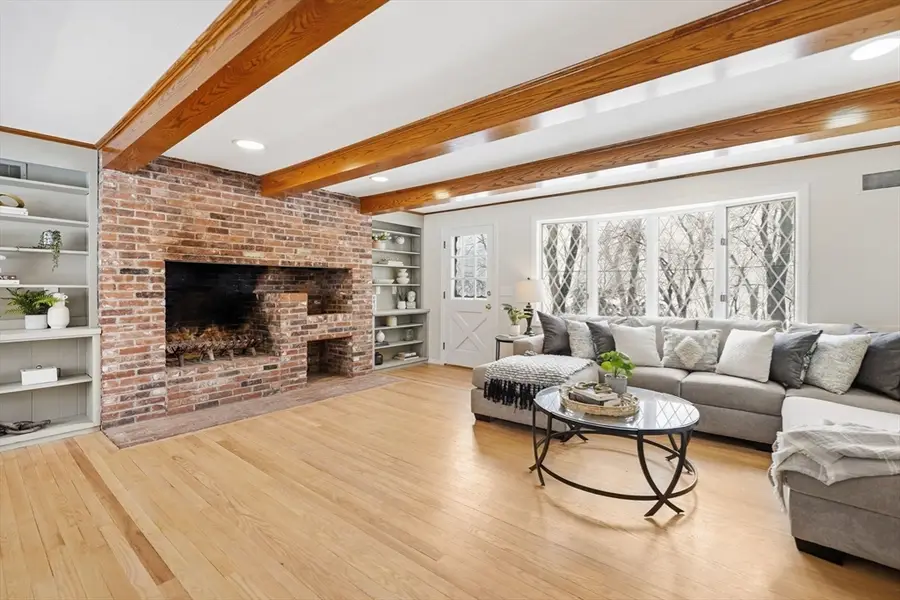 59 Lawrence Dr, Longmeadow, MA 01106 - #3