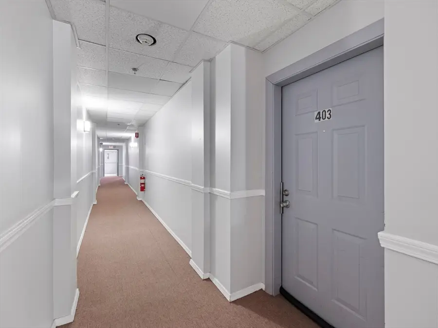 64 Foster St #403, Peabody, MA 01960 - #3