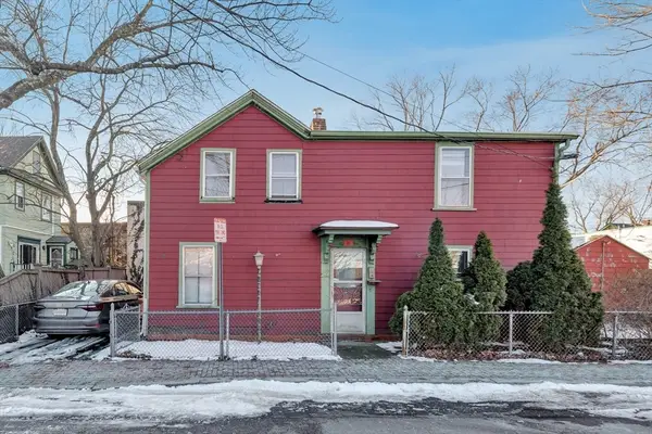 54 Bellis Cir, Cambridge, MA 02140