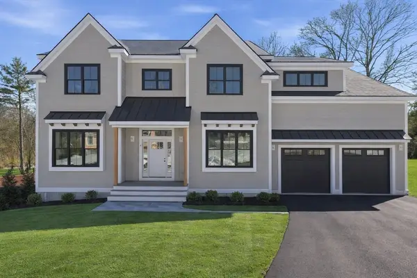 1 Delisio Dr, Andover, MA 01810