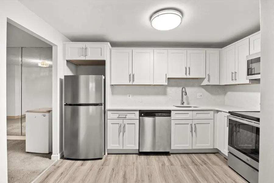 221 Oak St #4-15, Brockton, MA 02301 - #2