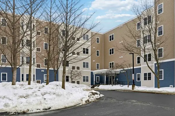 30 Franklin St #116, Malden, MA 02148