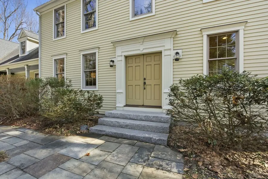 16 Hawthorn Rd, Amherst, MA 01002 - #2