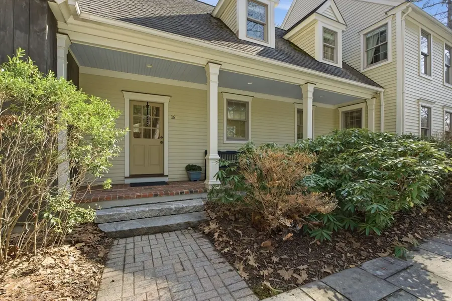 16 Hawthorn Rd, Amherst, MA 01002 - #3