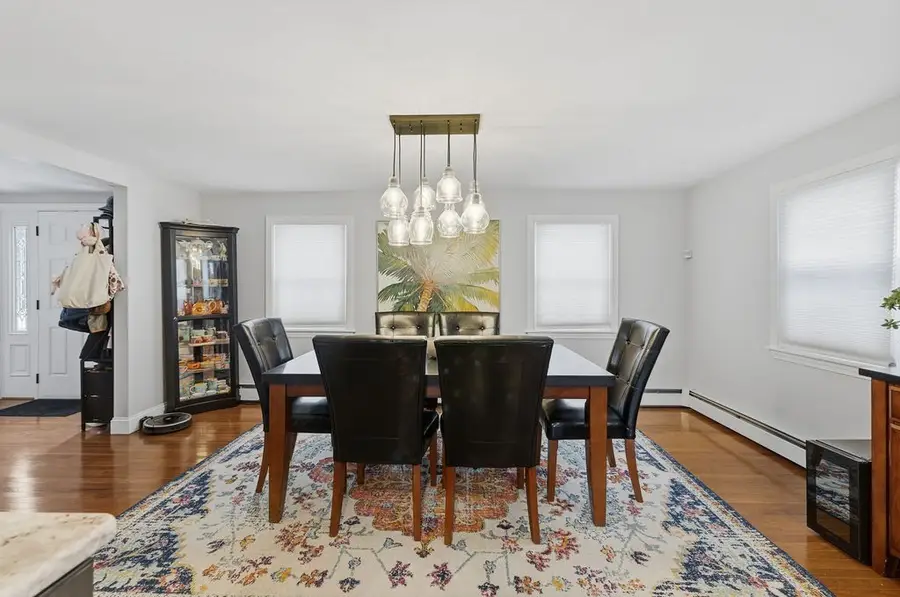 1 Newton St, Dartmouth, MA 02748 - #3