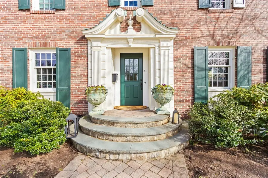 32 Pickwick Road, Newton, MA 02465 - #2