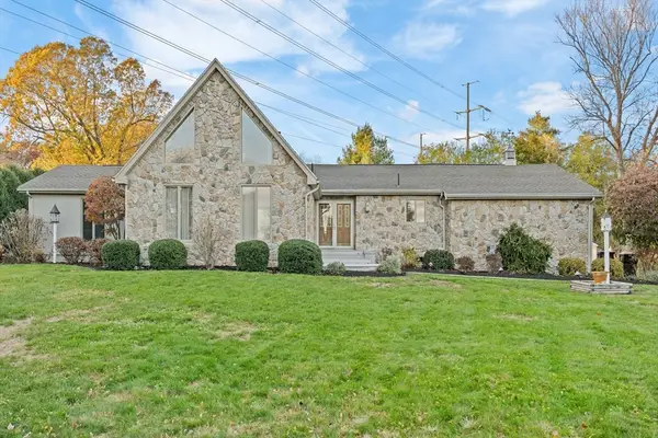 86 Willow Brook Drive, Agawam, MA 01001