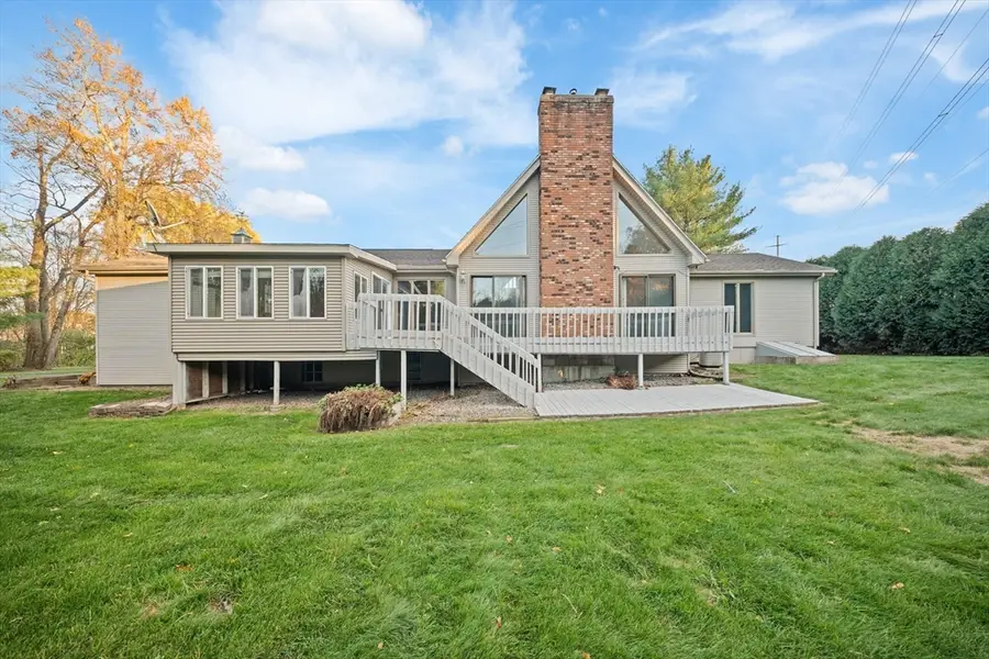 86 Willow Brook Drive, Agawam, MA 01001 - #3