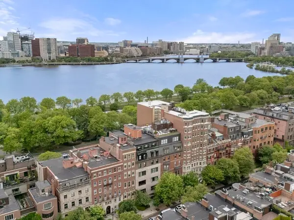 260 Beacon #4, Boston, MA 02116