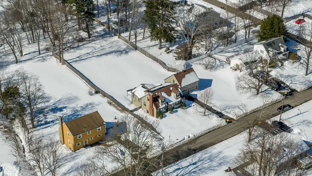 34 Park Ave, Abington, MA 02351 - #1