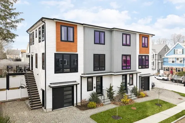 25 Tolman St #2, Waltham, MA 02453