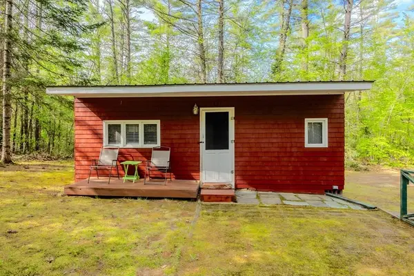 9 Roberts Lane, Porter, ME 04068