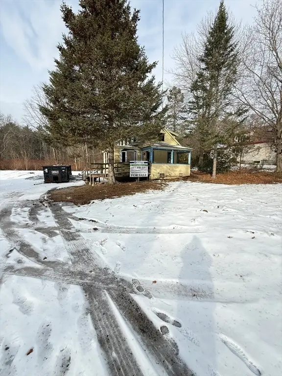 890 Amesbury Road, Haverhill, MA 01830