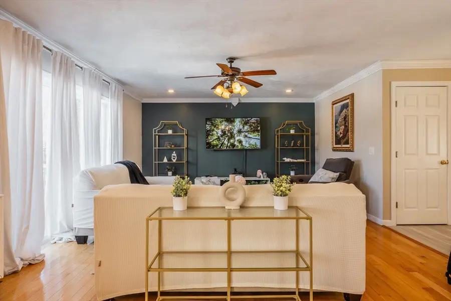 36 Sunrise Ave, Worcester, MA 01606 - #3