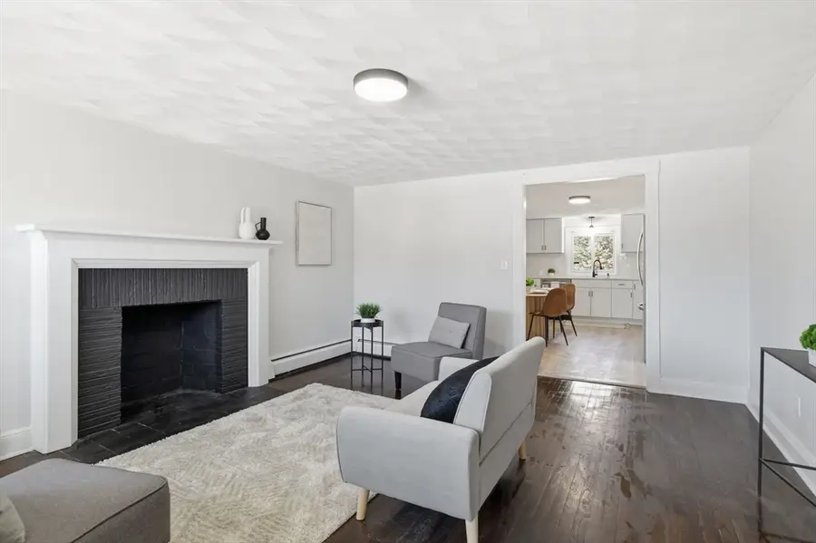 34 Elsie St, Springfield, MA 01109 - #3