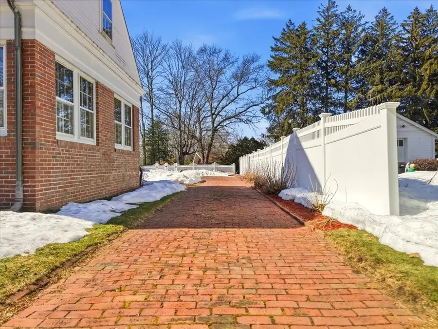 115 Davenport St, Taunton, MA 02780 - #2