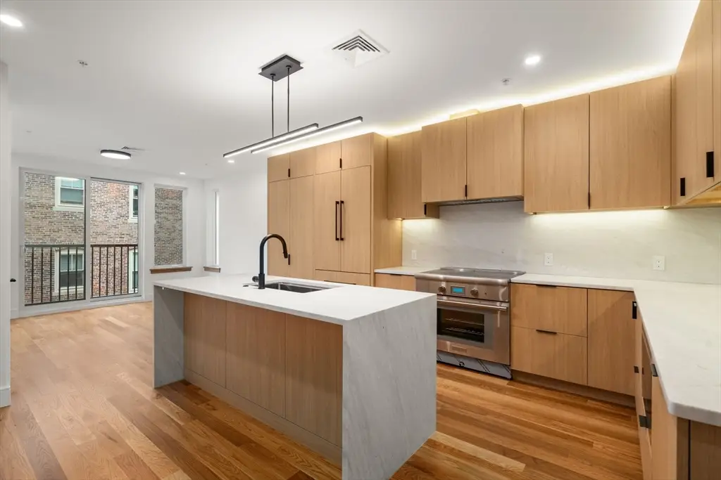 58 Kent #U302, Brookline, MA 02445 - #1