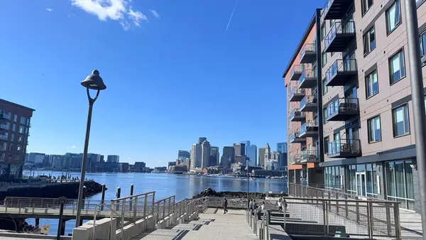 65 Lewis St #405, Boston, MA 02128