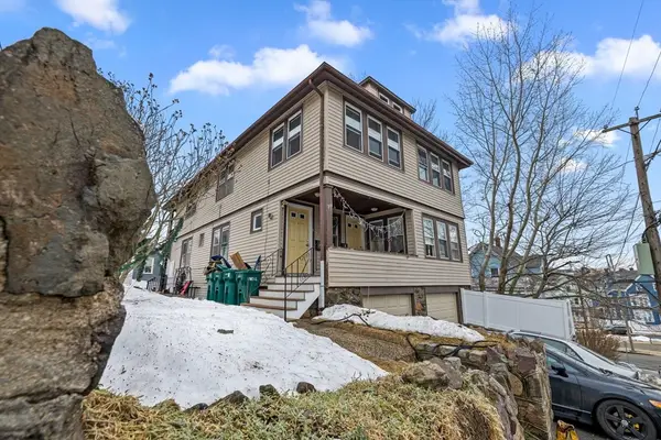 11 Birch St, Lynn, MA 01902