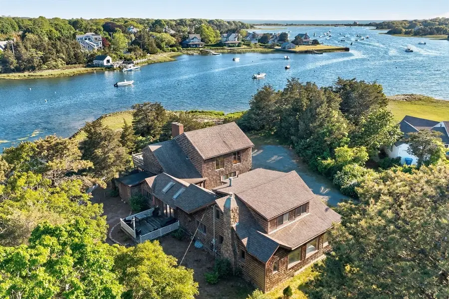 102 Nashawena St, Falmouth, MA 02540 - #2