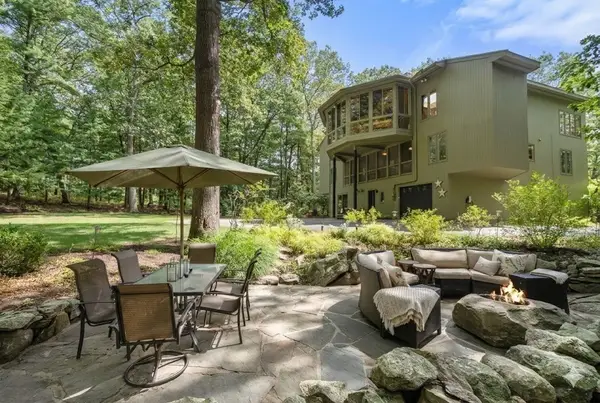 15 Wildwood Drive, Sherborn, MA 01770