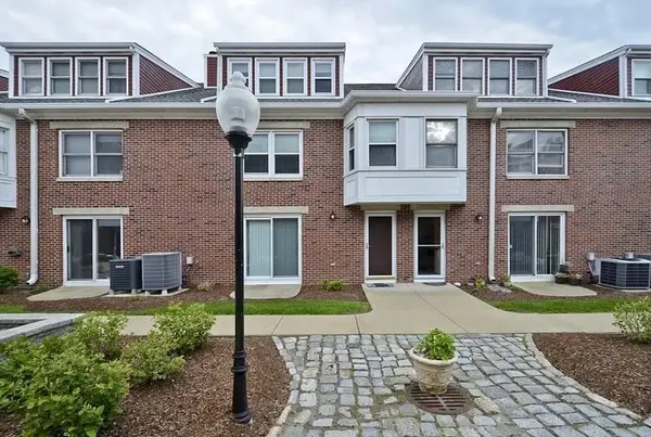 142 Quincy Shore Dr #142, Quincy, MA 02171