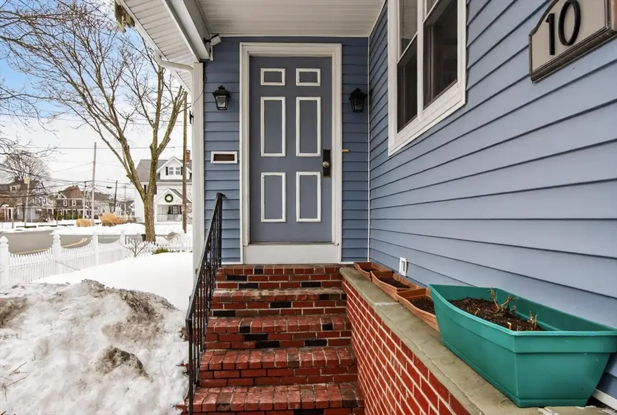 10 W Elm Ave, Quincy, MA 02170 - #2