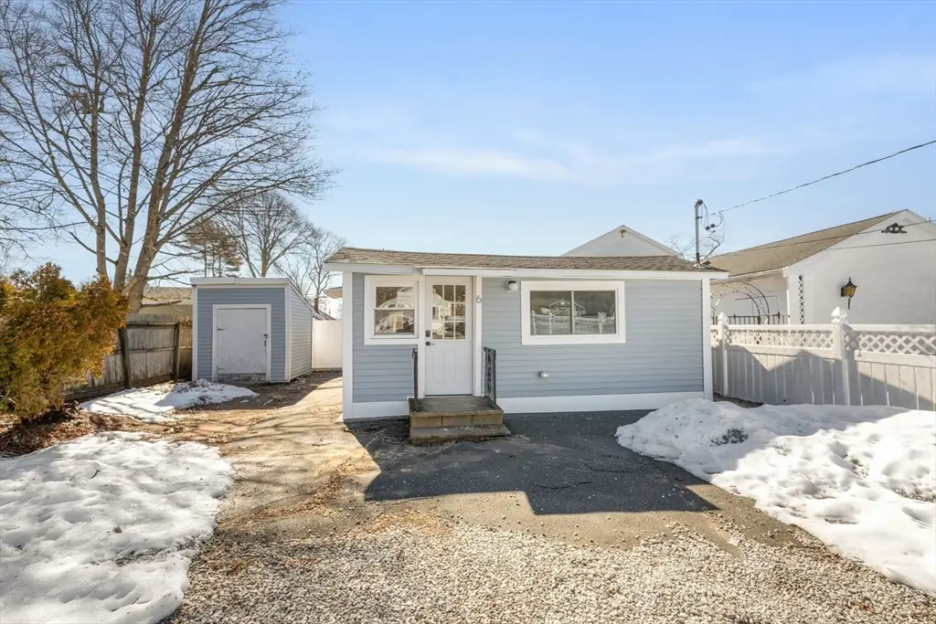 6 Wildwood Ave, Wareham, MA 02571 - #1
