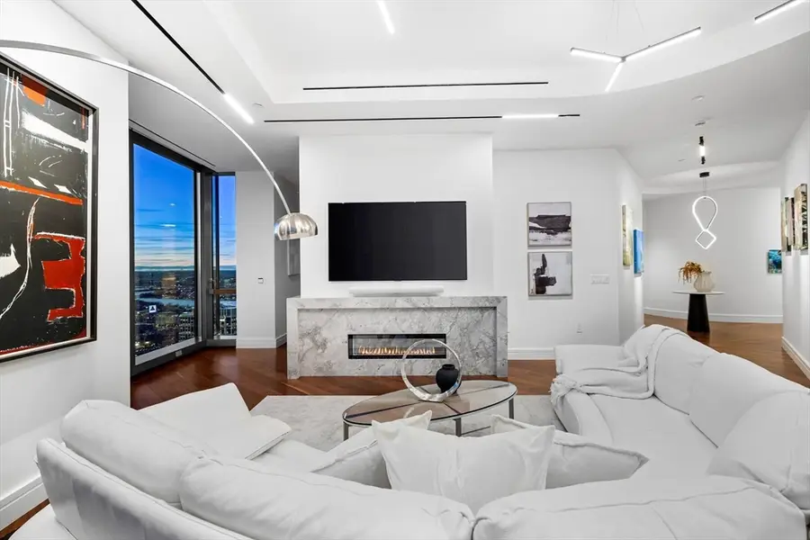 1 Dalton St #4205, Boston, MA 02115 - #2