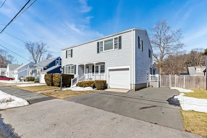 43 W Sigourney St, Lynn, MA 01905 - #3