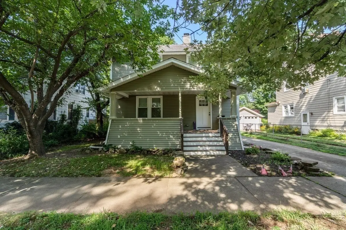 38 Manchester Ter, Springfield, MA 01108 - #1