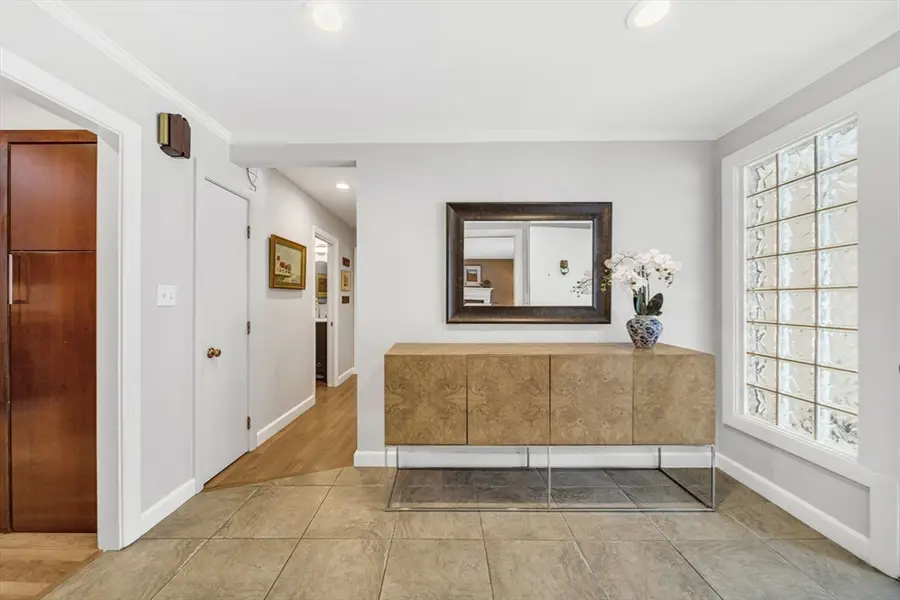 90 Elmwood Rd, Wellesley, MA 02481 - #2