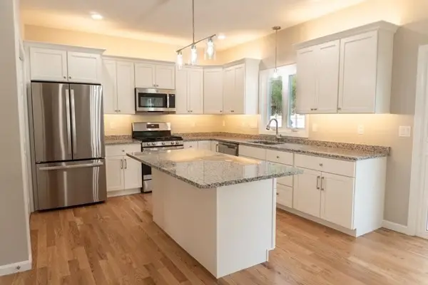 1 Thomas Circle #1, West Bridgewater, MA 02379 - #3