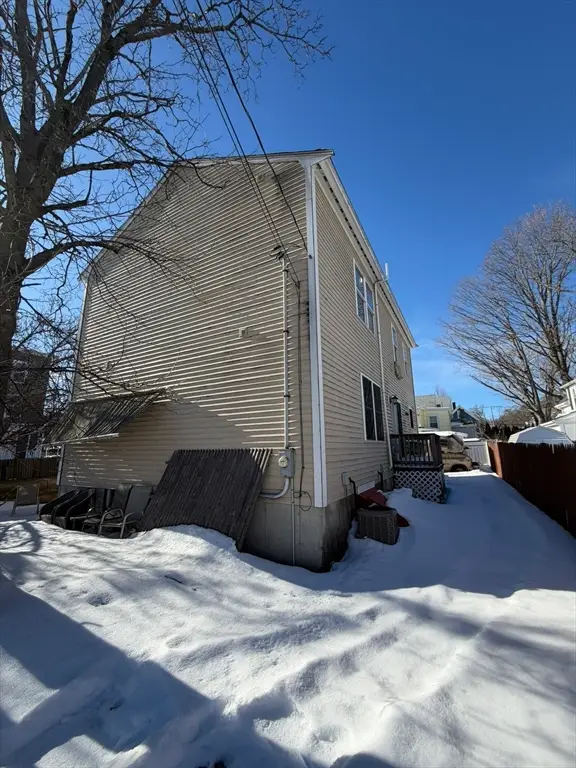 18 Clinton St, Lynn, MA 01902 - #3