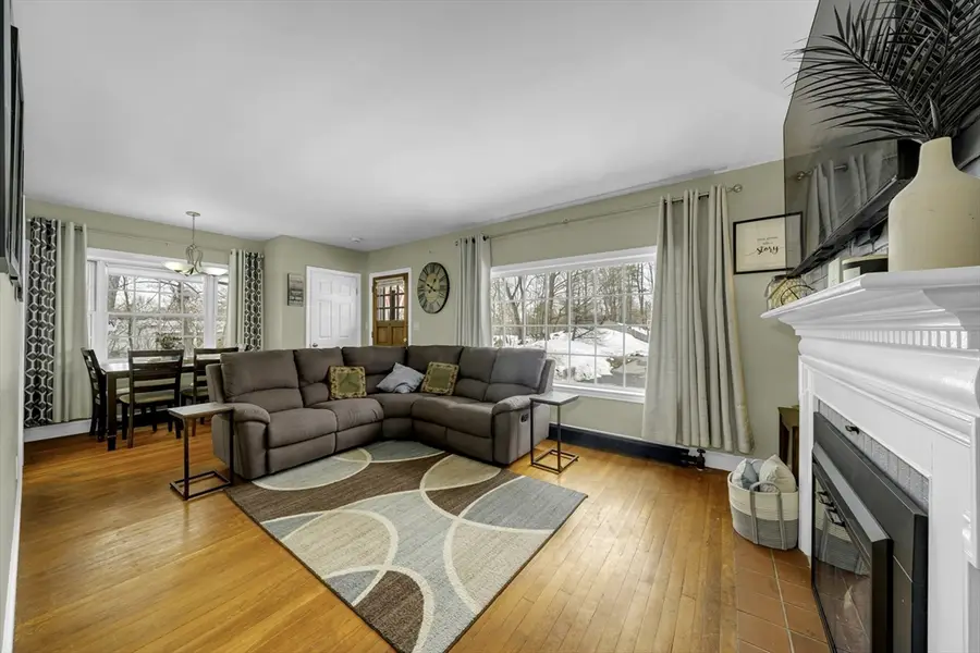 6 Grant St, Danvers, MA 01923 - #3