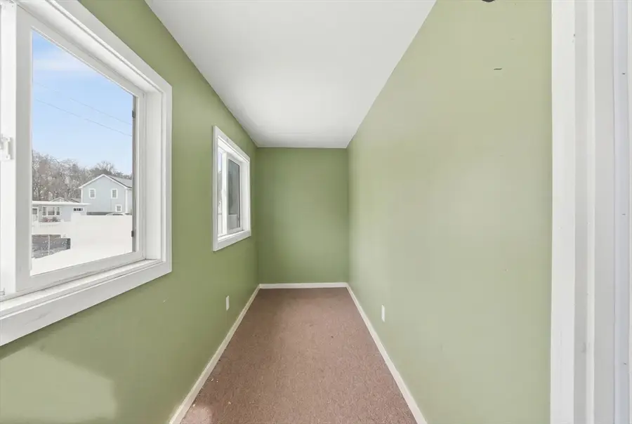 57 Davenport St, Springfield, MA 01119 - #3