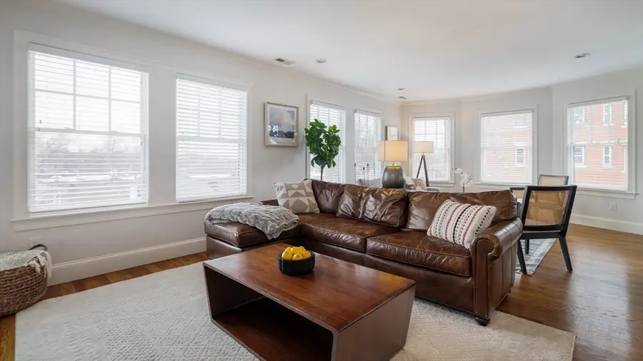 17 Summit Ave #2, Brookline, MA 02446 - #3