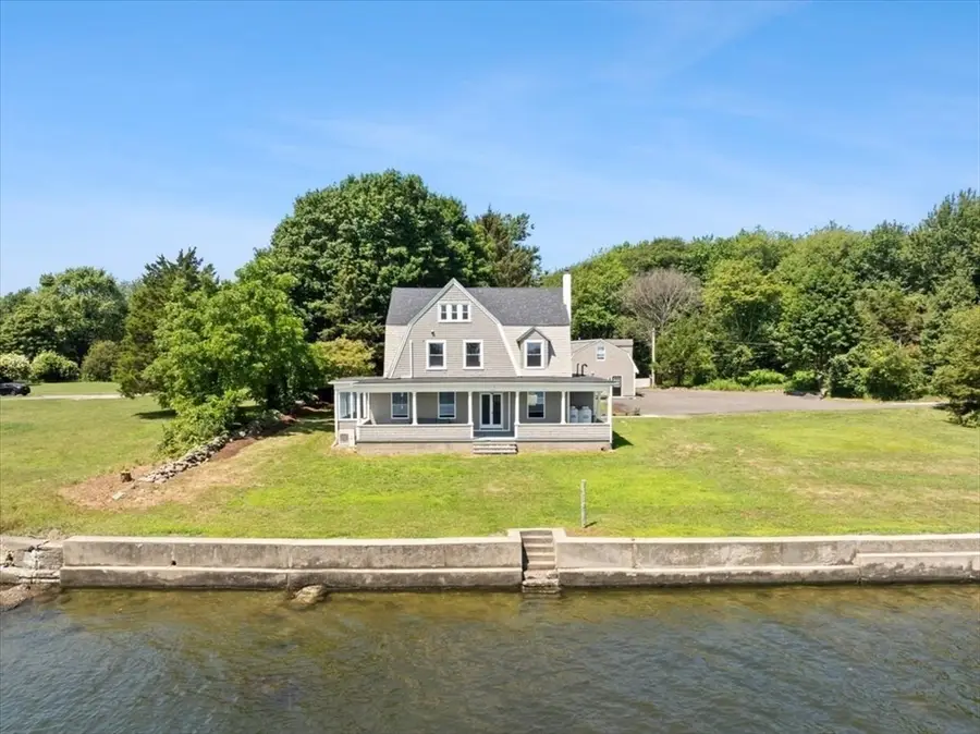 1366 Gardners Neck Rd, Swansea, MA 02777 - #2