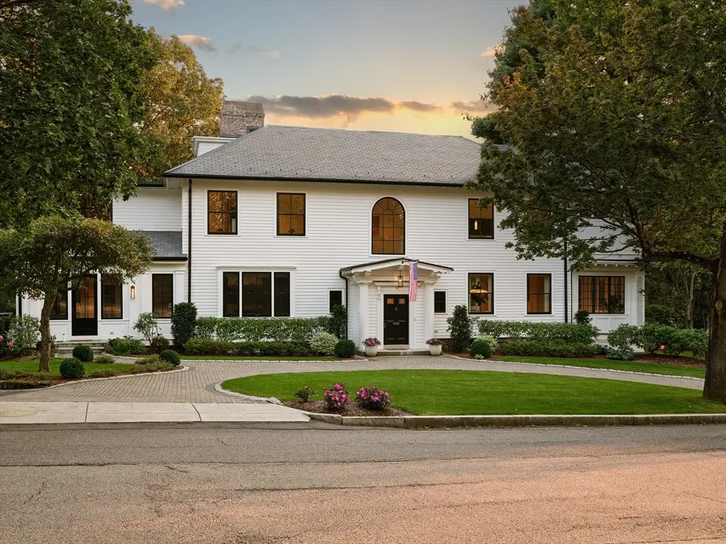 15 Farlow Rd, Newton, MA 02458 - #1