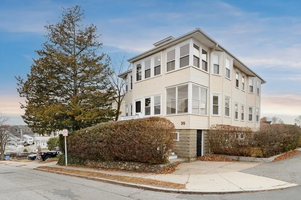 35 Richardson #2, Wakefield, MA 01880 - #1