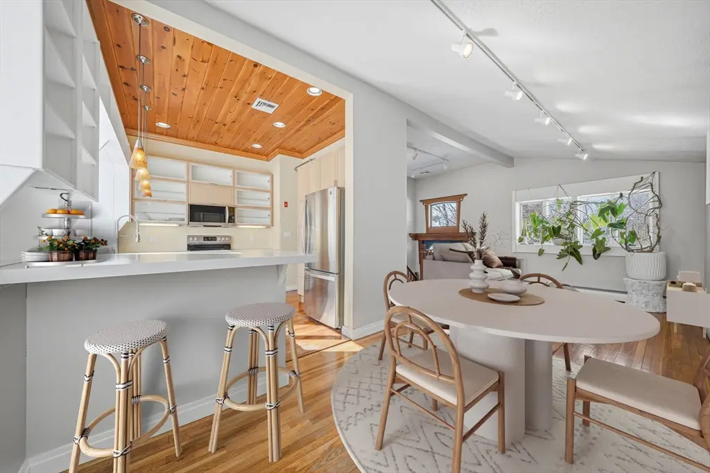 84 Winthrop St, Medway, MA 02053 - #1