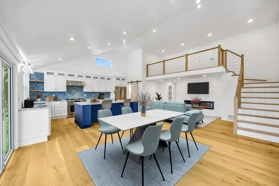 531 Menauhant Rd, East Falmouth, MA 02536 - #2