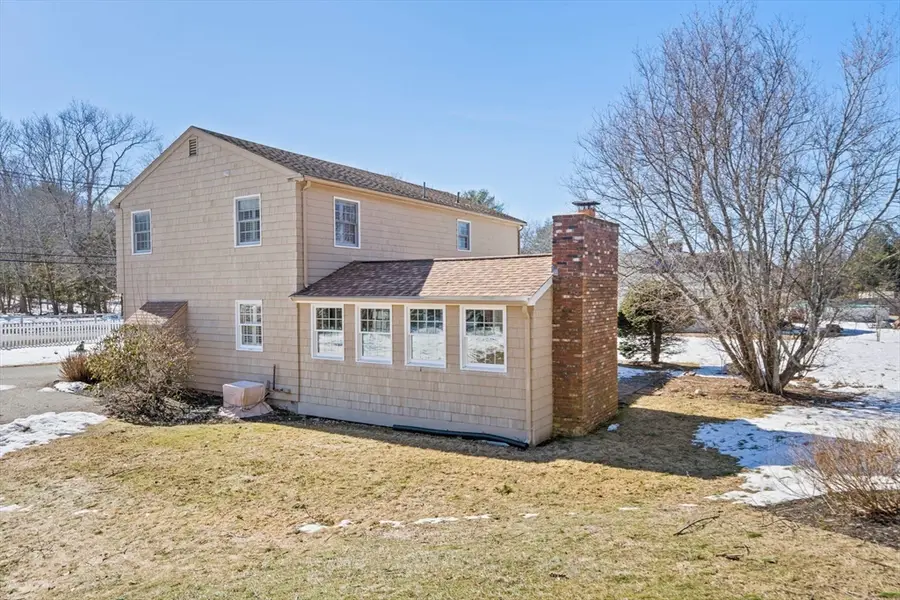 568 Webster St, Marshfield, MA 02050 - #2