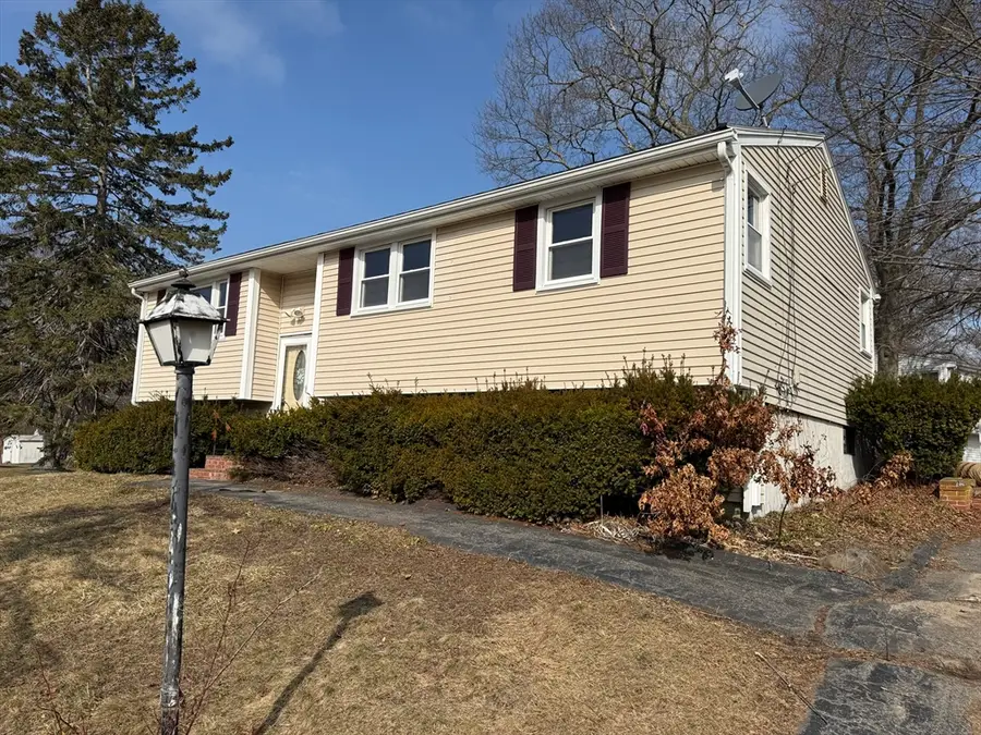 66 Thomas St, Brockton, MA 02302 - #2