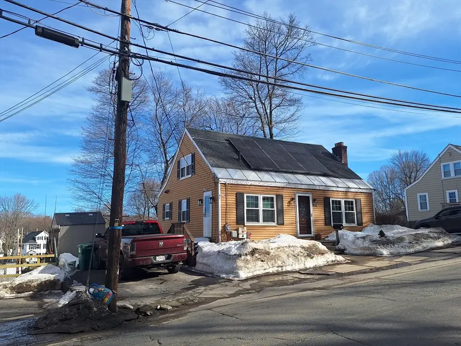 418 Rollstone St, Fitchburg, MA 01420 - #2