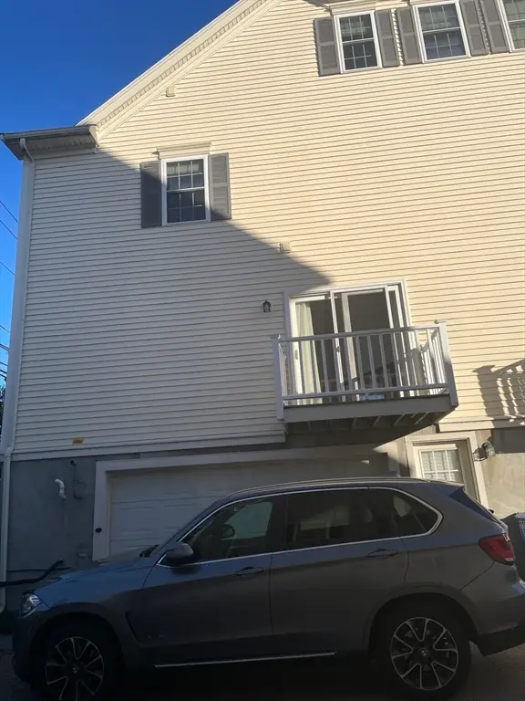 220 Grove Street #1, Waltham, MA 02453 - #3